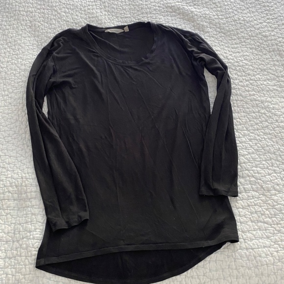 Bundle of three Athleta long sleeve tops - Picture 6 of 7